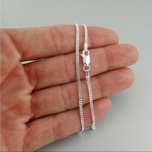 925 Sterling Silver 1.8MM CURB Chain Necklace Italian
Italy - 16"